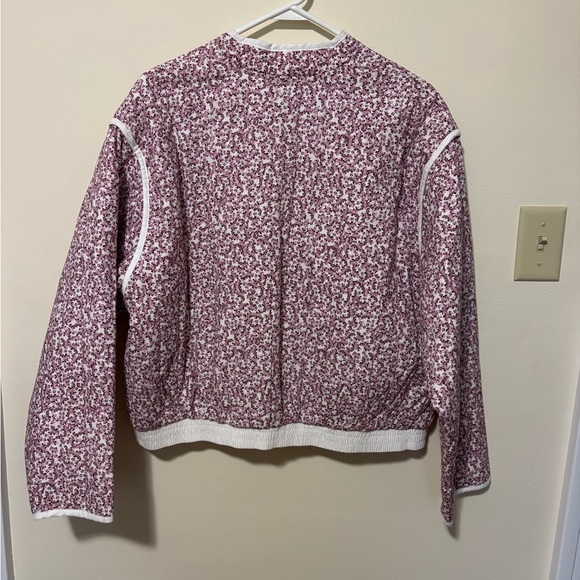NWT Universal Thread Quilted Ditsy Floral Jacket with White Piping XL - Picture 5 of 7